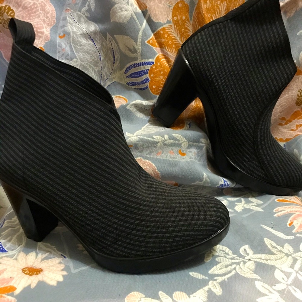 Striped Stretch fabric booted heels